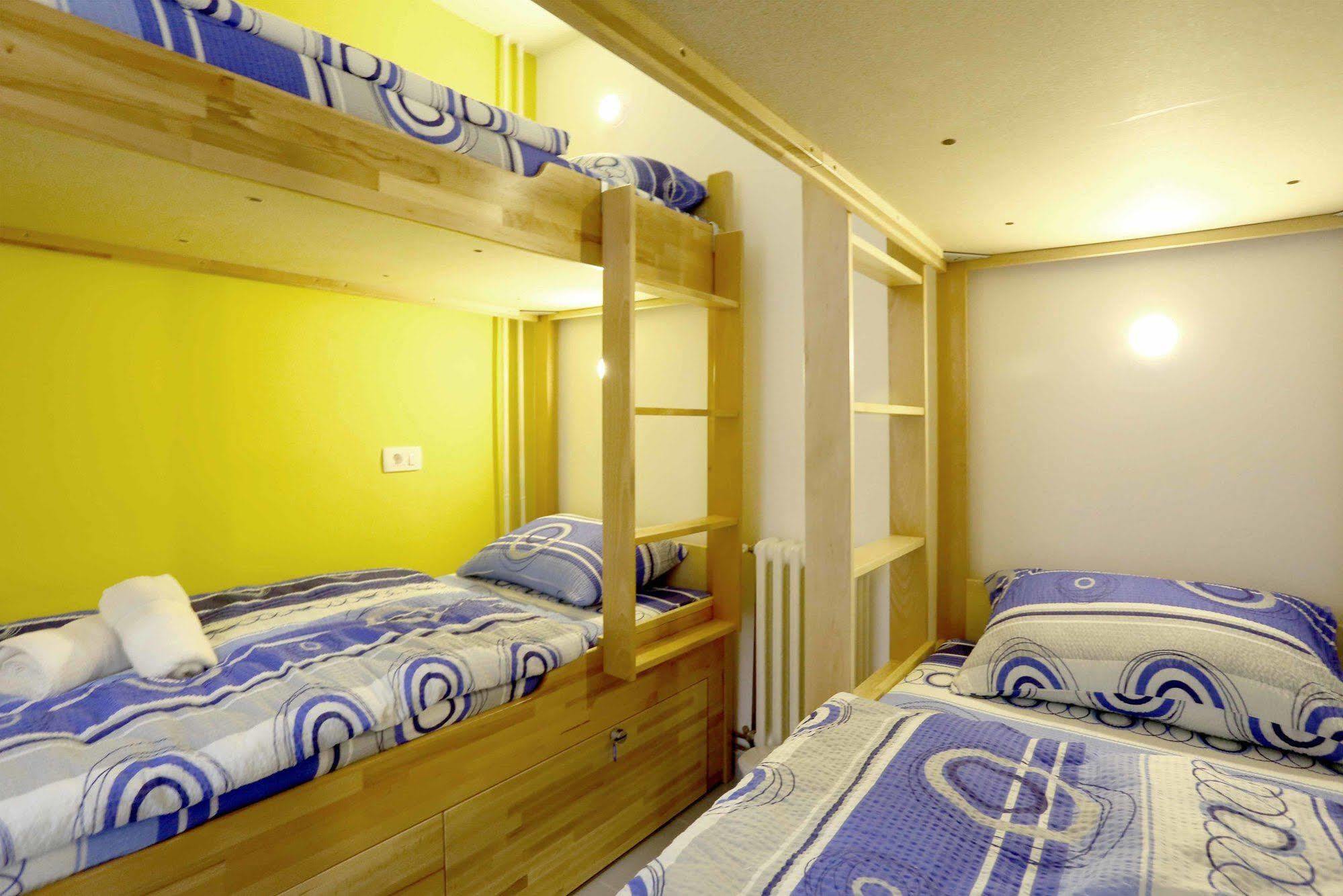 Hostel City Rest Sarajevo Buitenkant foto